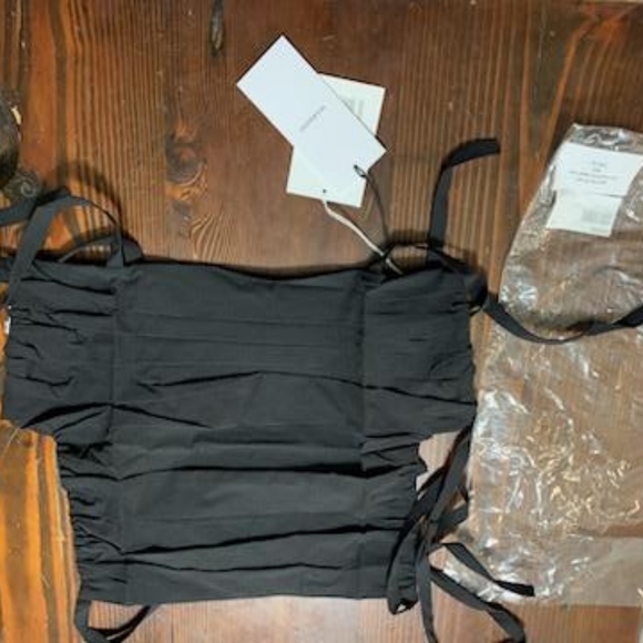 Markoo The Pleated Crop Top - Picture 1 of 9